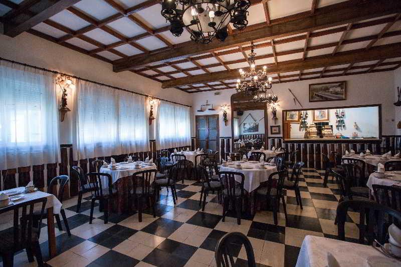 Hotel Los Perales Пуэбла-де-Санабриа Экстерьер фото