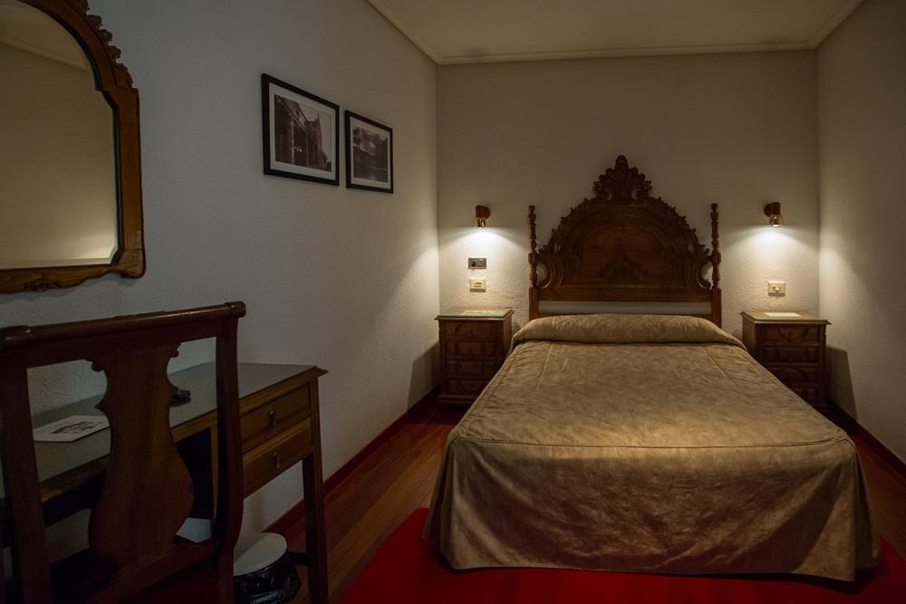 Hotel Los Perales Пуэбла-де-Санабриа Экстерьер фото