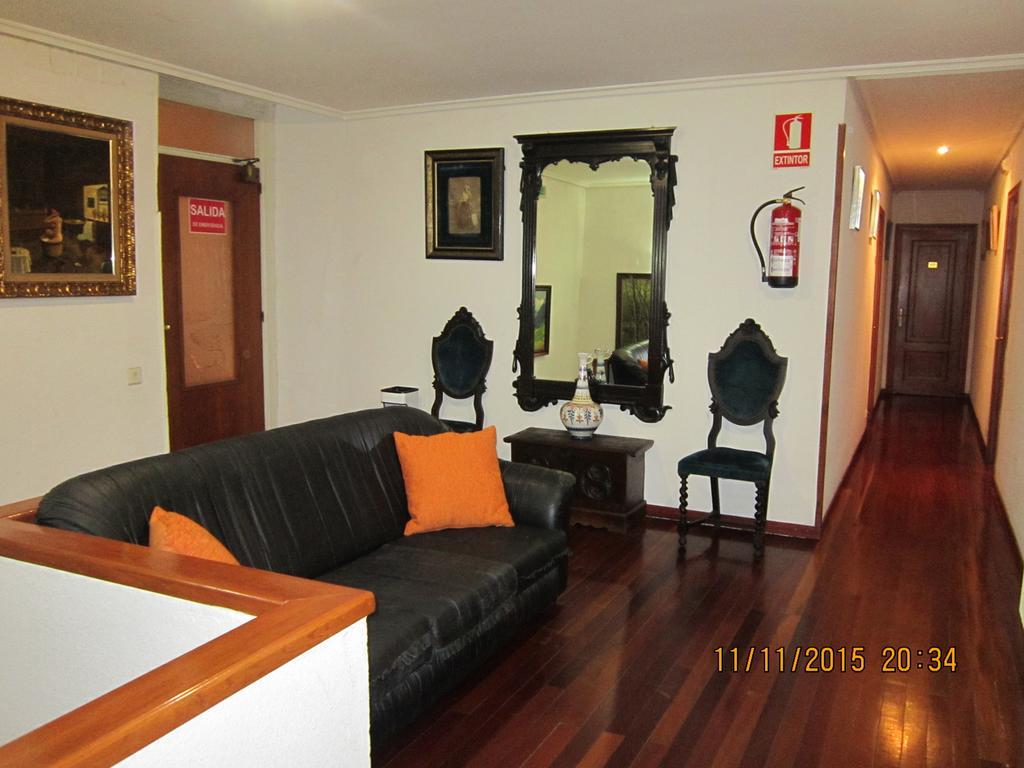 Hotel Los Perales Пуэбла-де-Санабриа Экстерьер фото