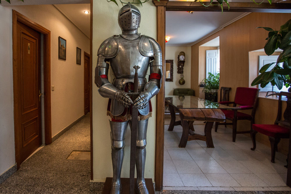 Hotel Los Perales Пуэбла-де-Санабриа Экстерьер фото